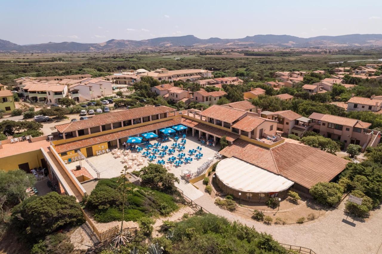 Mimose Beach Village Badesi Exterior foto