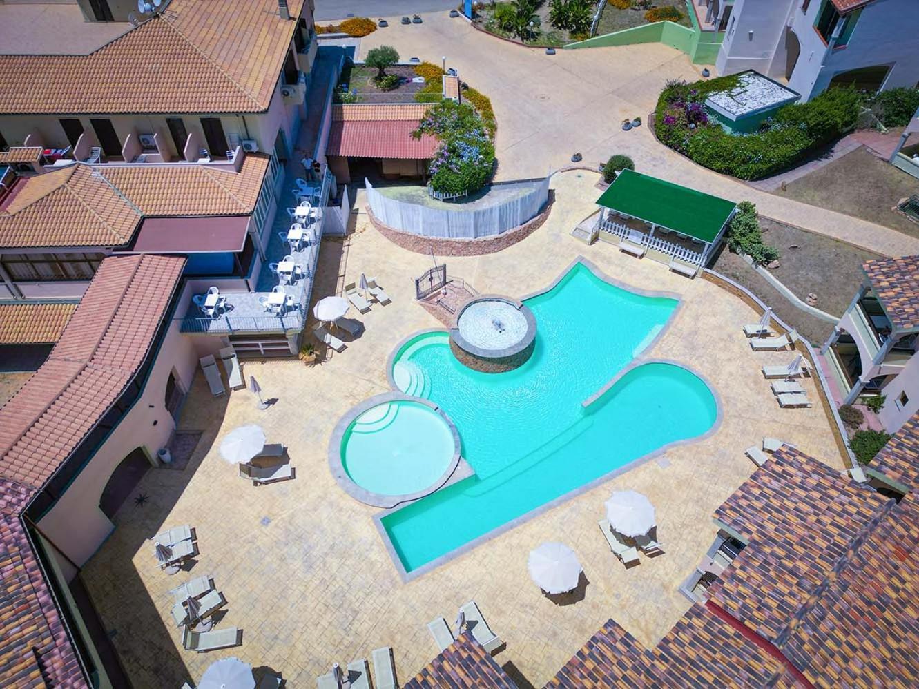 Mimose Beach Village Badesi Exterior foto