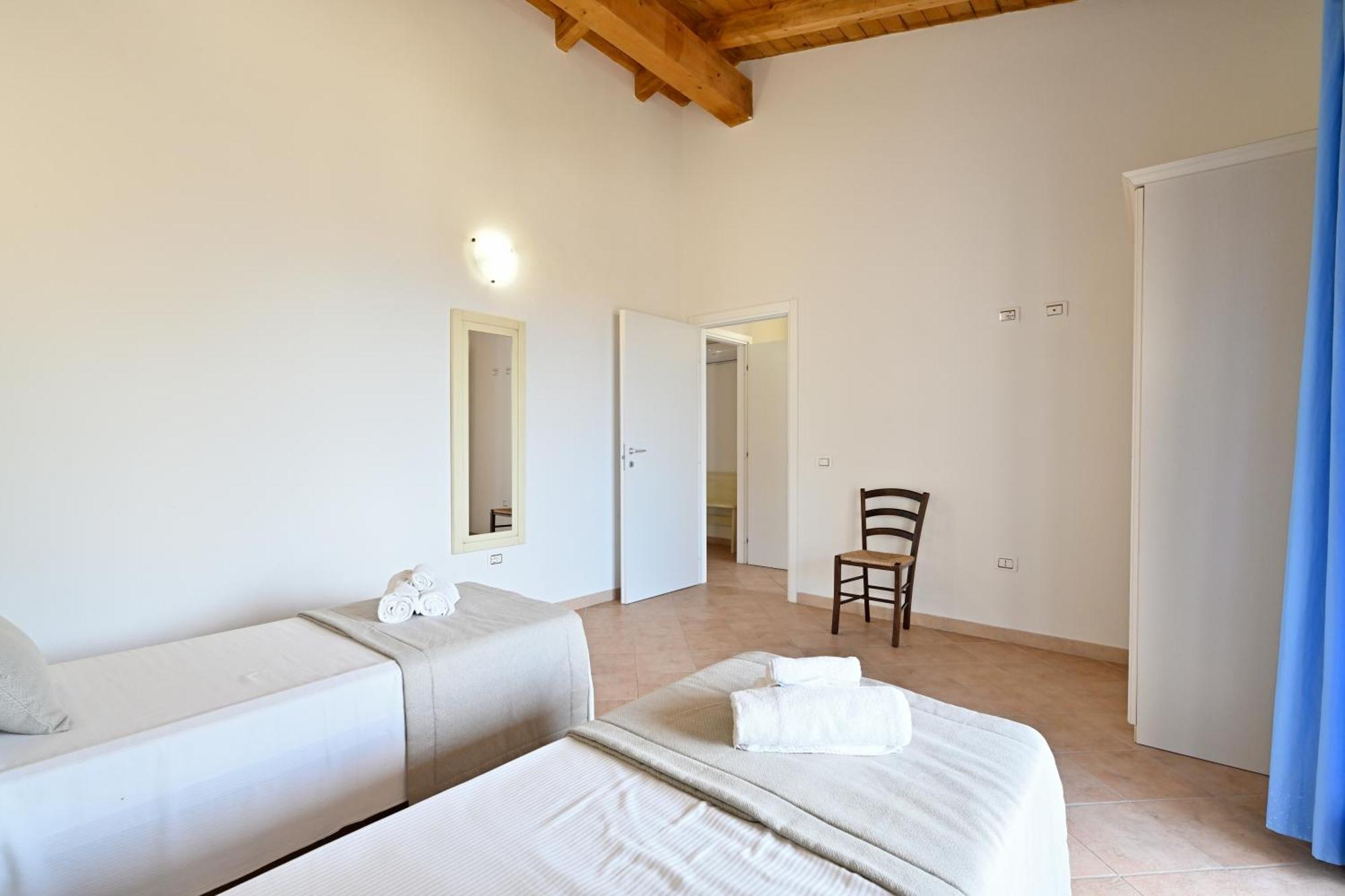 Mimose Beach Village Badesi Exterior foto