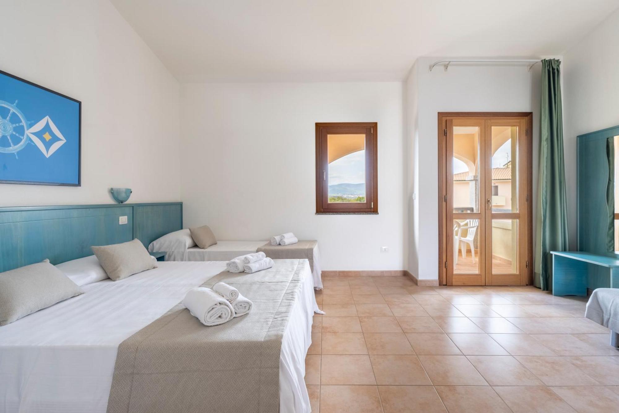 Mimose Beach Village Badesi Exterior foto